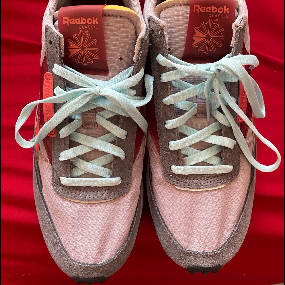 Brand New Never worn Ladies Reeboks